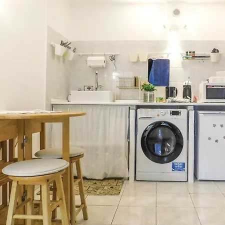 Evelina Apartman *